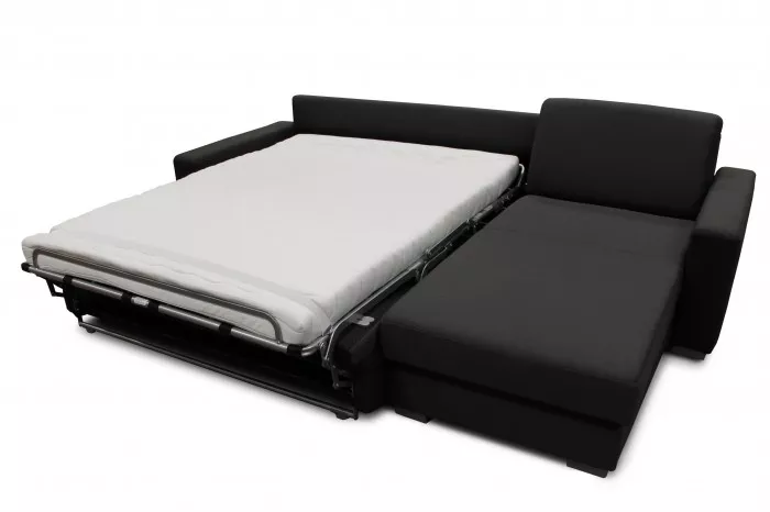Pokud budete spát na rozkládací sedačce, dbejte na to, aby měla pořádnou matraci.